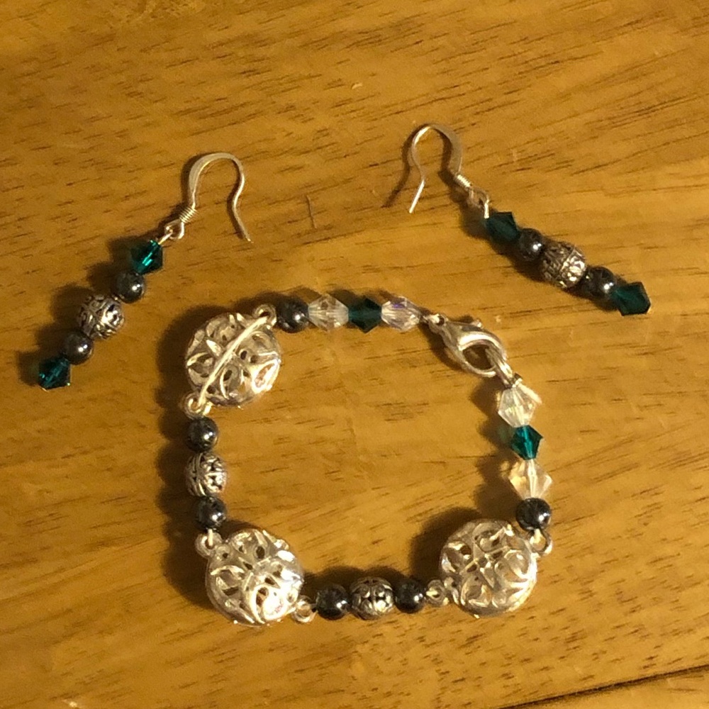 💙Homemade Bracelet & Earrings Set💙